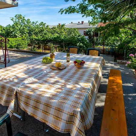House Lovro Case de vacanță